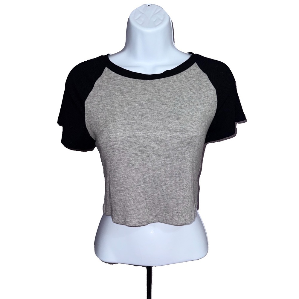 Gray and Black Women's Crop Top